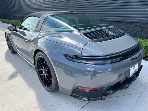 2025 Porsche 911 Targa 4 GTS