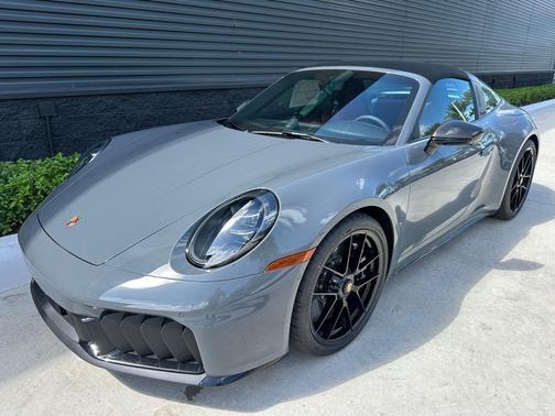 2025 Porsche 911 Targa 4 GTS