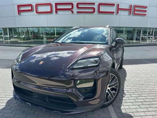 2025 Porsche Macan 4