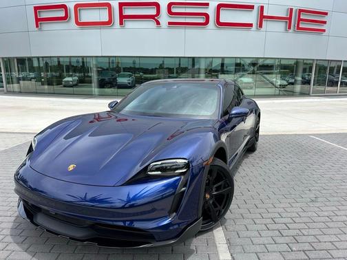 2022 Porsche Taycan Cross Turismo 4S