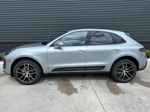 2025 Porsche Macan T
