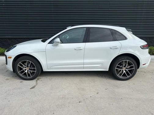 2025 Porsche Macan