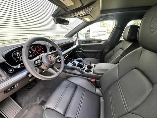 2026 Porsche Cayenne AWD