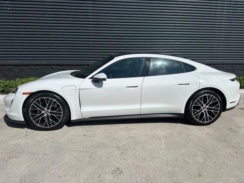 2023 Porsche Taycan Base