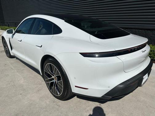 2023 Porsche Taycan Base