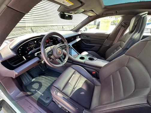 2023 Porsche Taycan Base