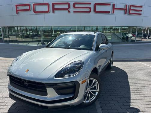 2025 Porsche Macan T