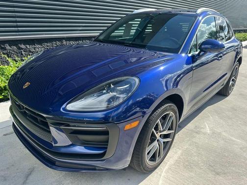 2023 Porsche Macan T