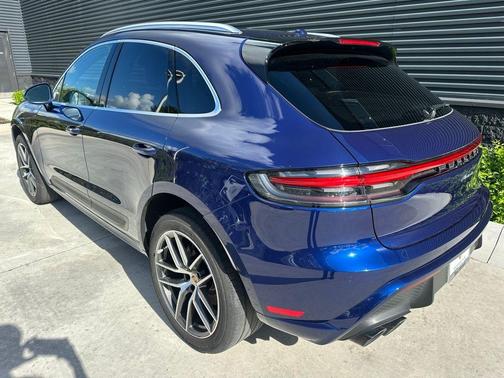 2023 Porsche Macan T