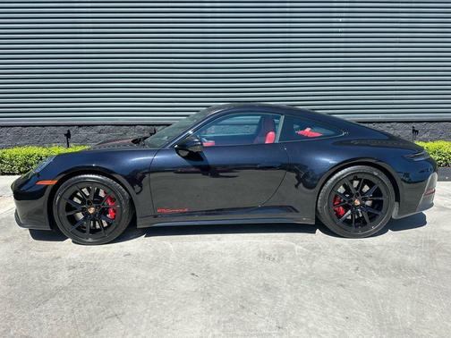 2025 Porsche 911 Carrera S