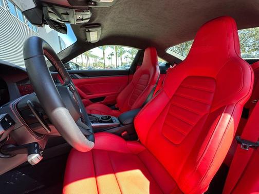 2025 Porsche 911 Carrera S