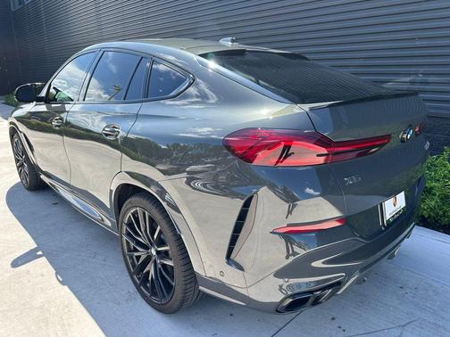 2024 BMW X6 M60i