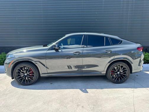 2024 BMW X6 M60i