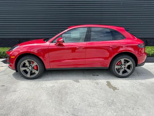 Carmine Red 2026 Porsche Macan S