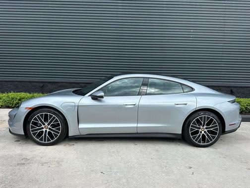 2024 Porsche Taycan Base