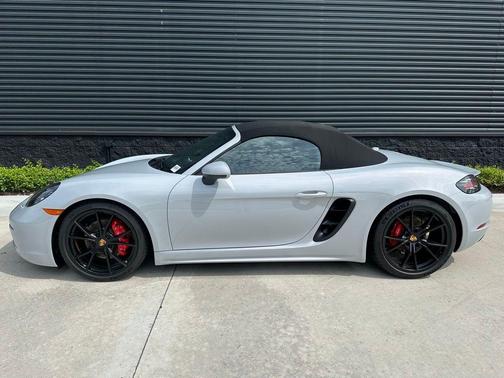 2024 Porsche 718 Boxster S
