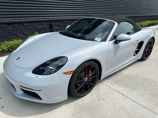 2024 Porsche 718 Boxster S