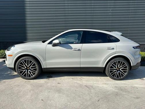 2026 Porsche Cayenne AWD