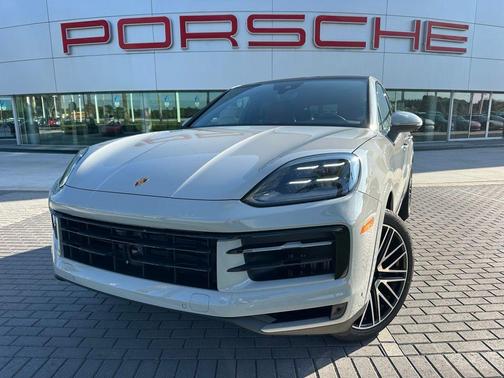 2026 Porsche Cayenne AWD