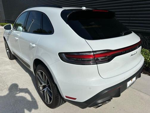 2024 Porsche Macan S