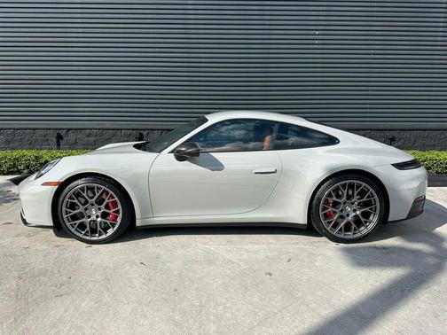 2026 Porsche 911 Carrera S