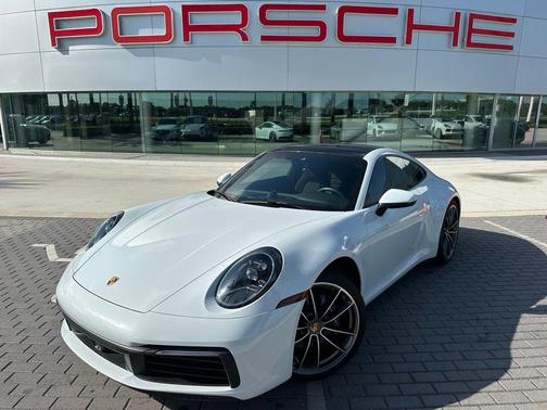 2020 Porsche 911 Carrera