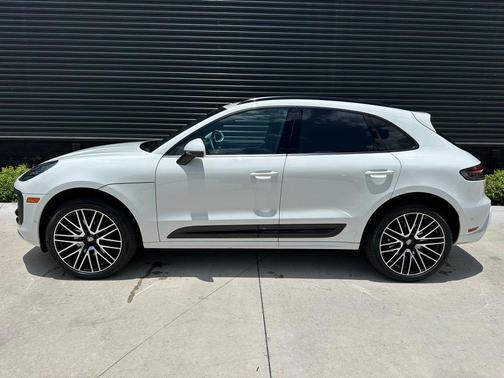2025 Porsche Macan 