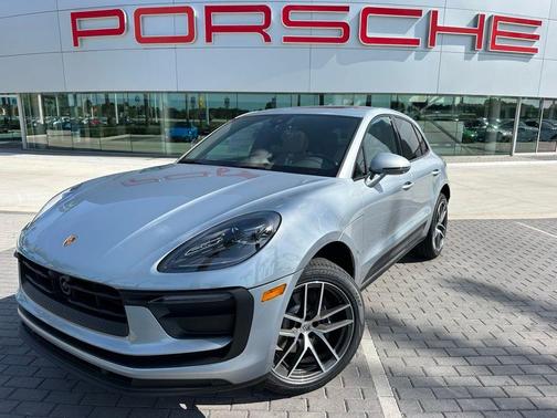 2025 Porsche Macan