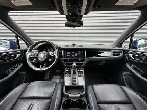 2023 Porsche Macan 