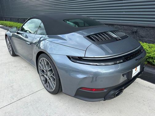 Platinum Silver Metallic 2026 Porsche 911 Carrera