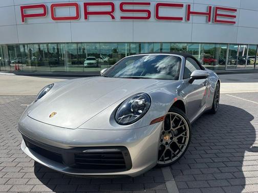 2022 Porsche 911 Carrera