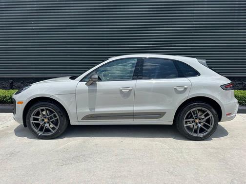 Chalk 2026 Porsche Macan Base