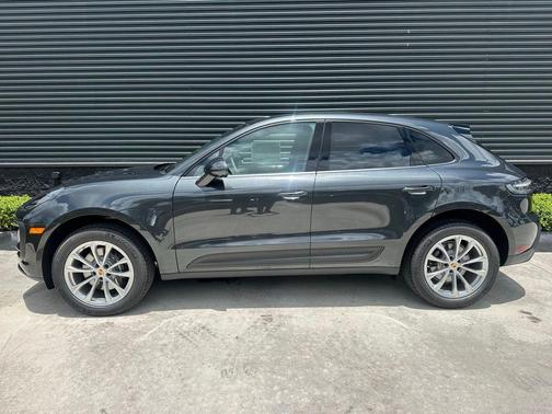 Volcano Grey Metallic 2026 Porsche Macan Base