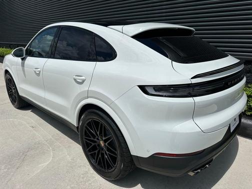 2026 Porsche Cayenne S Coupe AWD