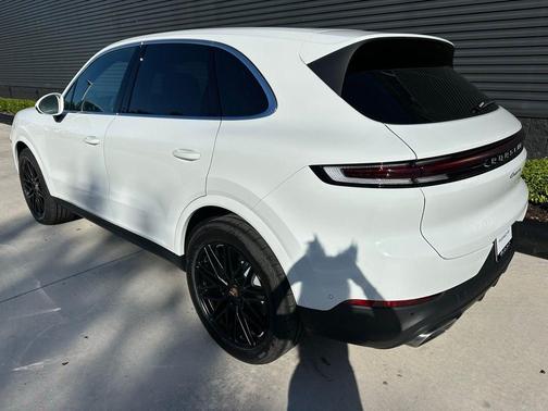 2026 Porsche Cayenne Base