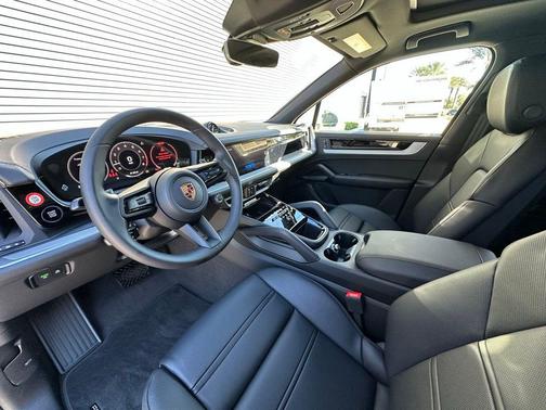 2026 Porsche Cayenne Base