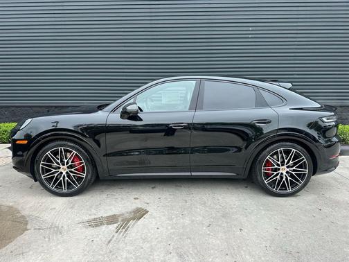 2026 Porsche Cayenne GTS