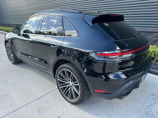 2023 Porsche Macan T