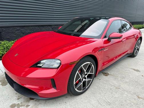 2025 Porsche Taycan 4S