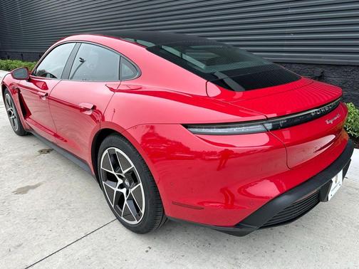 2025 Porsche Taycan 4S