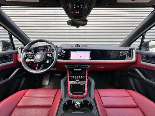 2026 Porsche Cayenne Base