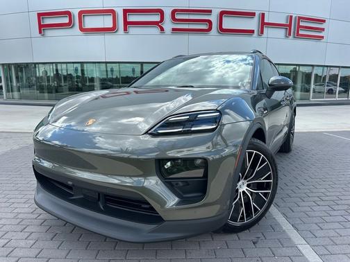 Green Metallic 2026 Porsche Macan Base