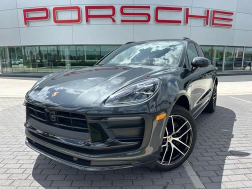 Volcano Grey Metallic 2024 Porsche Macan