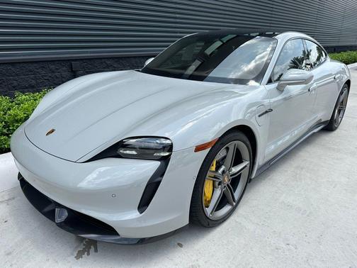 2024 Porsche Taycan Turbo