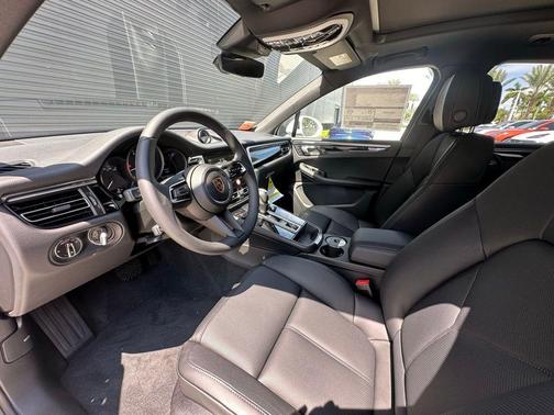 2024 Porsche Macan