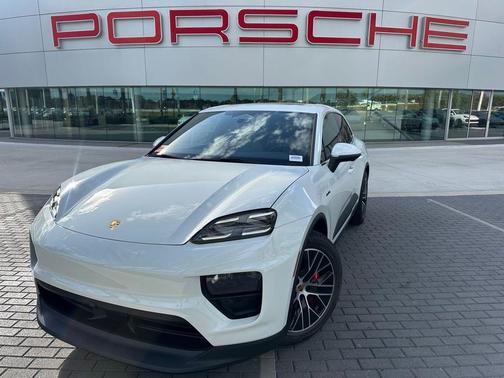 2025 Porsche Macan Electric 4S