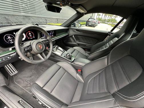 Oak Green Metallic 2026 Porsche 911 Carrera GTS