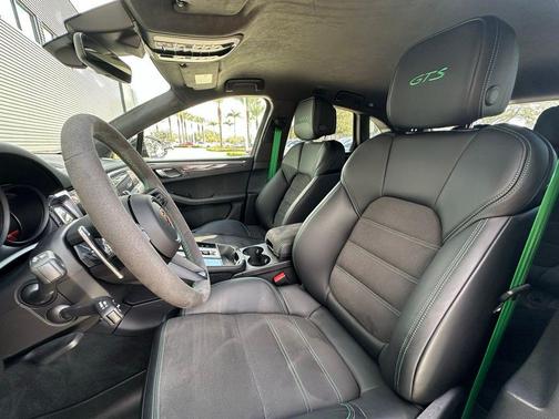 2026 Porsche Macan GTS