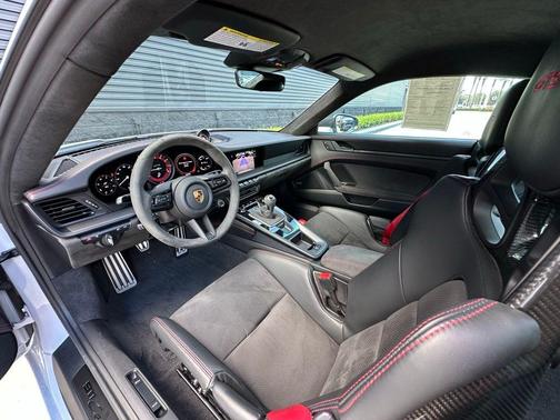 2023 Porsche 911 Carrera S
