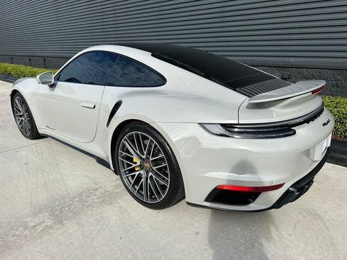 2024 Porsche 911 Turbo S
